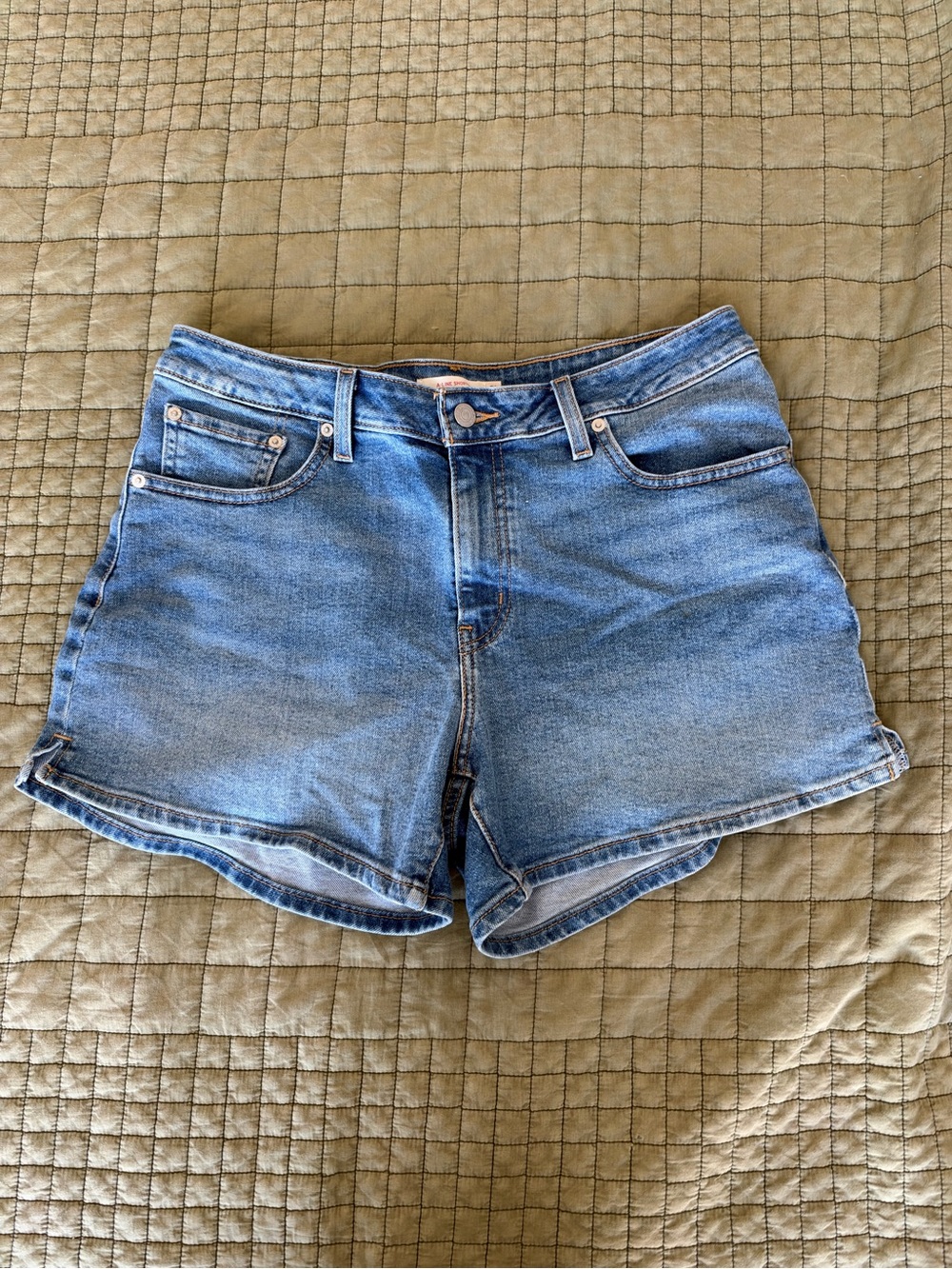 Levi’s a-line denim shorts